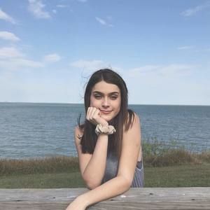 Meet your Posher, Madison